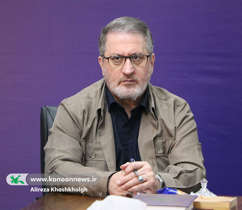 فرزند زمان تربیتکنیم!