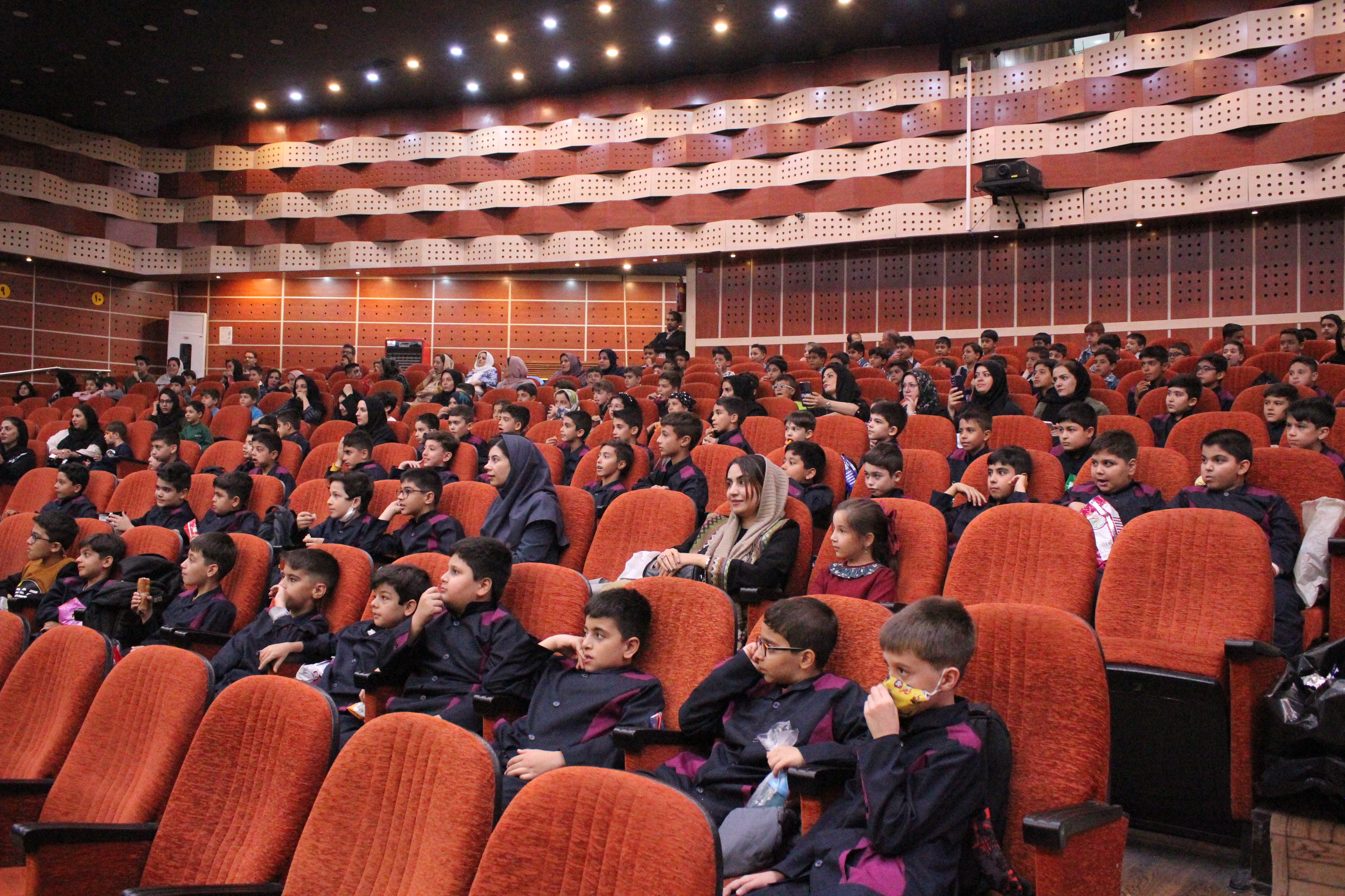 برنامههای اولین روز هفته ملی کودک در فرهنگسرای شهر اراک