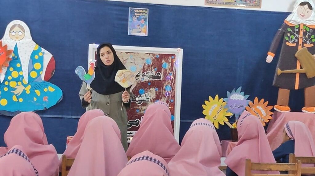 آغاز هفته ملی کودک با حضور پرشور دانشآموزان دبستان شهید مسعودی در مرکز اقلید