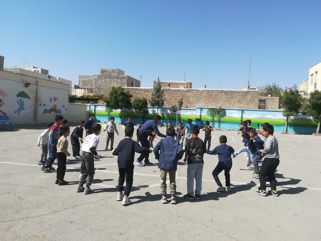 اولین روز هفته ملی کودک در مراکز کانون البرز/ کودکان بنیاد خیریه «دستهای مهربان» در مرکز ۳