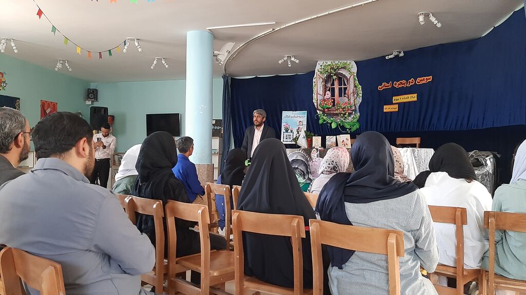 گفتوگوی داغ با نویسندگان و برگزاری کارگاههای شعر و داستان در «دو پنجره»