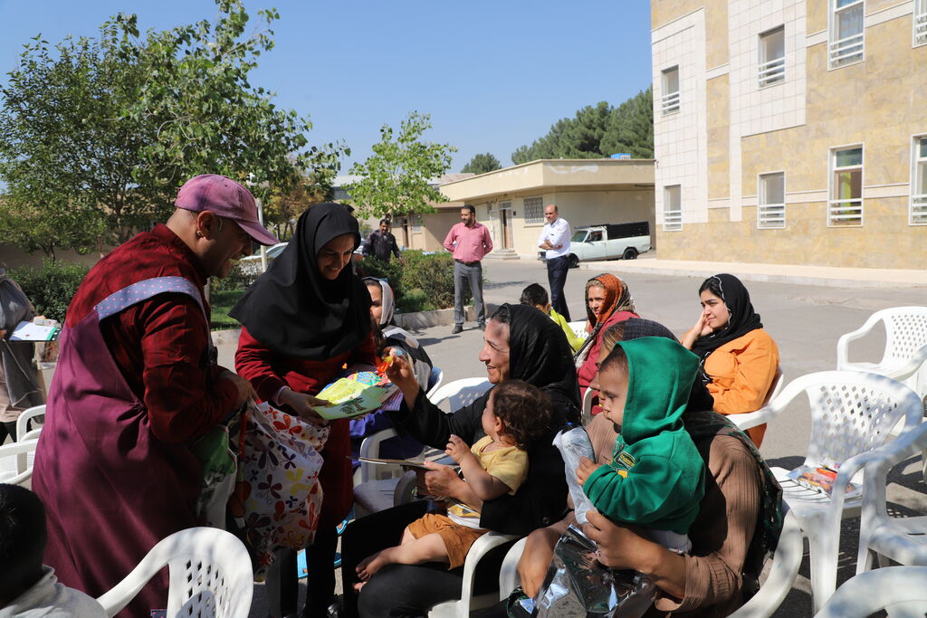 لبخند و شادمانی برای بچههای بیمار
