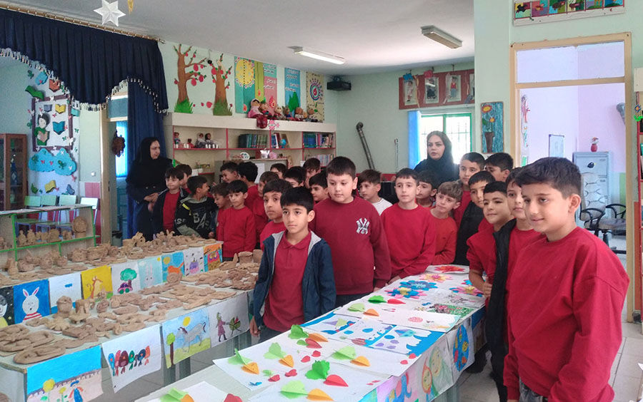 پرواز بادبادکهای آرزو در کانون خلخال/ اعضای مرکز با کودکان غزه اعلام همبستگی کردند