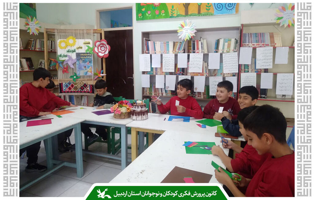 پرواز بادبادکهای آرزو در کانون خلخال پرواز بادبادکهای آرزو در کانون خلخال/ اعضای مرکز با کودکان غزه اعلام همبستگی کردند