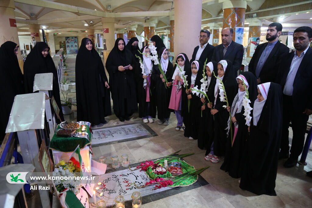 تجدید میثاق کودکان بوشهری با آرمان های شهدا