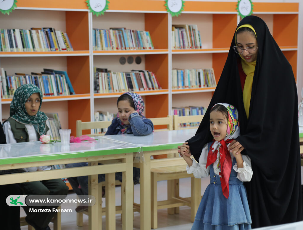 ویژهبرنامه کودکان دیروز، والدین امروز در مهریز برگزار شد