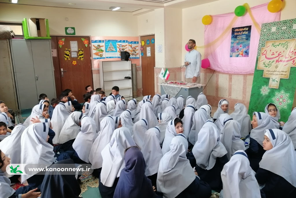 بادکنک آرزوها در دستان دختران روستا