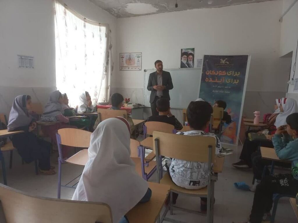 سیار روستایی  ویژه برنامه کتابخانههای سیار روستایی در آذربایجان شرقی به مناسبت هفته ملی کودک