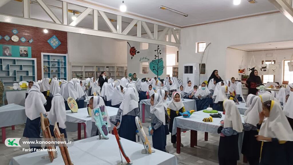 افتتاح نمایشگاه شهر خلاق در مرکز فرهنگیهنری مجتمع زاهدان(سیستان و بلوچستان)