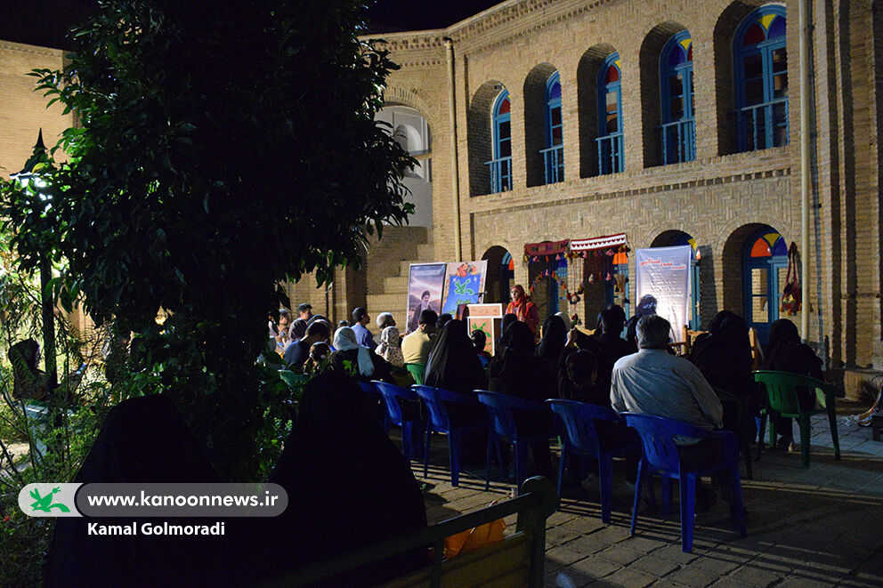 شب به یاد ماندنی اعضای کانون لرستان درعمارت آخوند ابوی خرم آباد