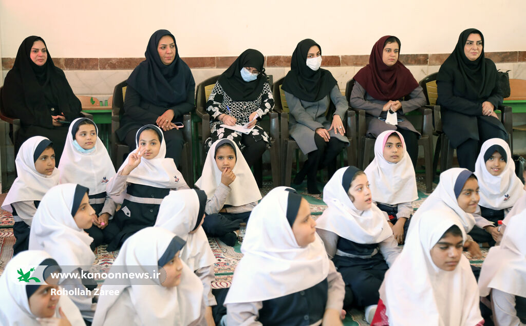 تور قصهگویی در روستای خویدک برگزار شد