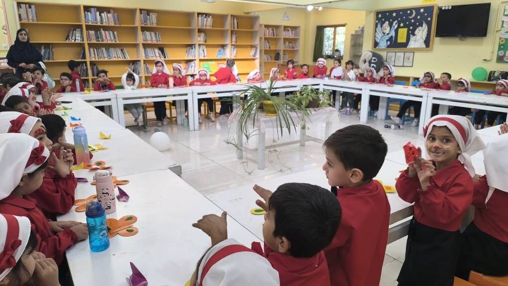 ویژهبرنامه «رنگینکمانپاکیزگی» در کانون مرکزمرودشت