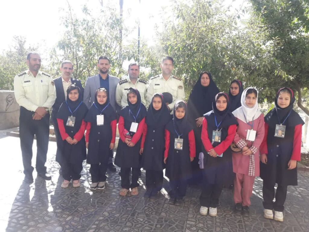 دیدار کانونیاران مراکز استان همدان با مسئولان شهری