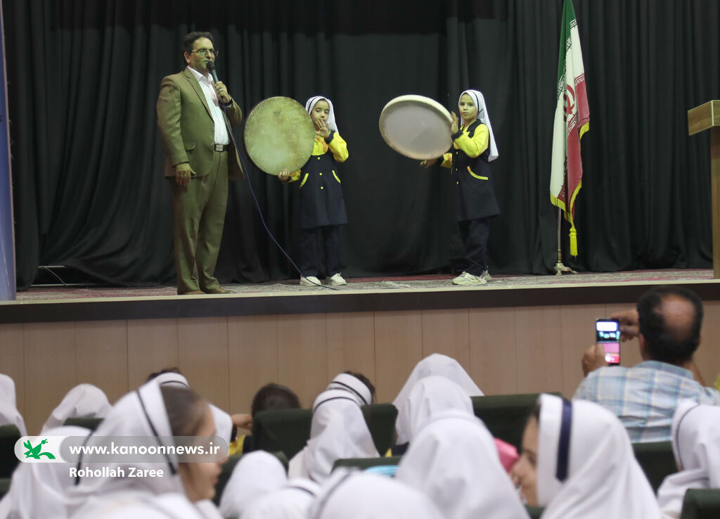 ویژهبرنامه زنگ دوستی در دو بخش کودک و نوجوان برگزار شد