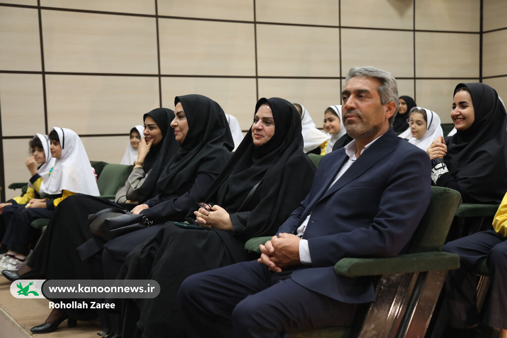 ویژهبرنامه زنگ دوستی در دو بخش کودک و نوجوان برگزار شد