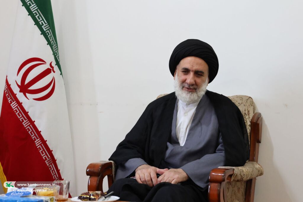 دیدار مدیر کل کانون چهارمحال و بختیاری با امام جمعه شهرکرد