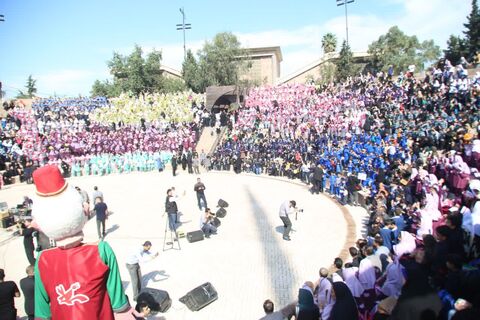 جشن سه نفری کودکان ساروی در بوستان ولایت به مناسبت هفته ملی کودک