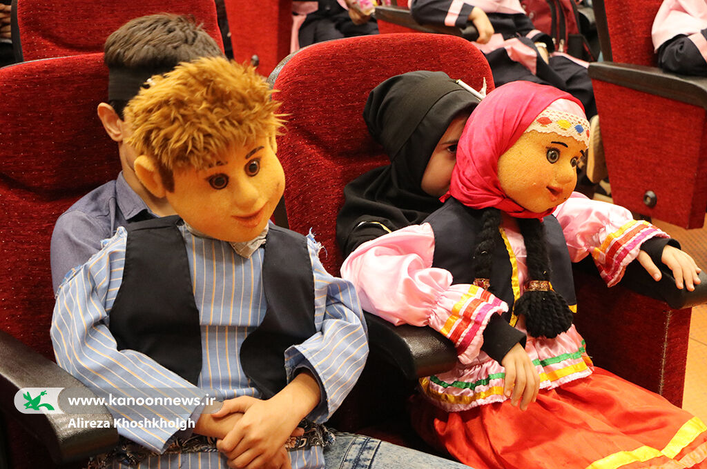 جشن کودکانهها به گُلنشست