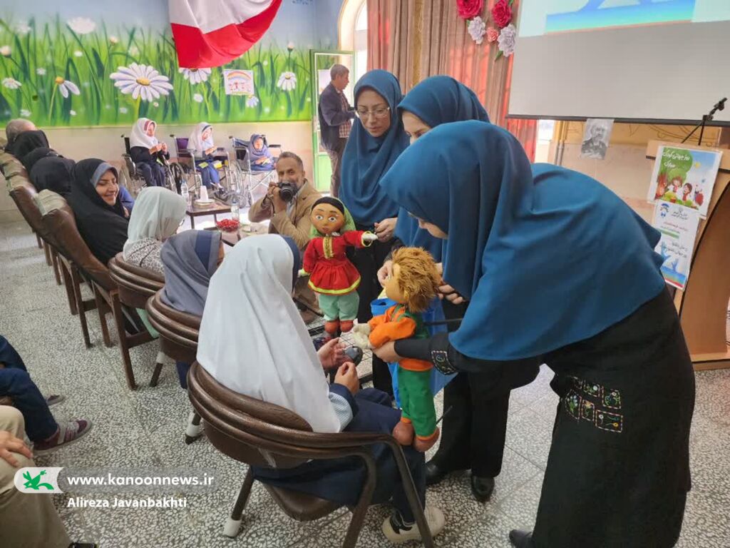اجرای نمایش عروسکی برای کودکان با نیازهای ویژه