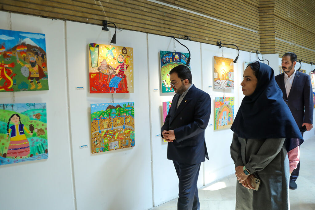 مهروارههای هنری کانون افزایش یابد