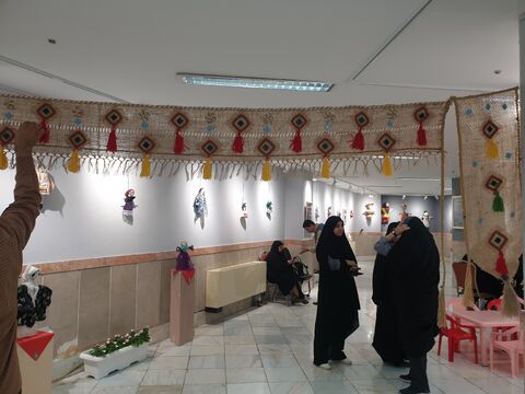نمایشگاه عروسکهای بومی