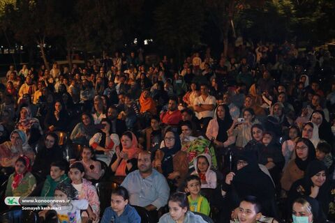 در پارک کودک شیراز برگزار شد؛
شب دوم جشن‌بزرگ کودک کانون فارس با ویژه برنامه نشاط‌جوانه ها همراه با رویداد بازی‌محور کودک وخانواده