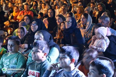 در پارک کودک شیراز برگزار شد؛
شب دوم جشن‌بزرگ کودک کانون فارس با ویژه برنامه نشاط‌جوانه ها همراه با رویداد بازی‌محور کودک وخانواده