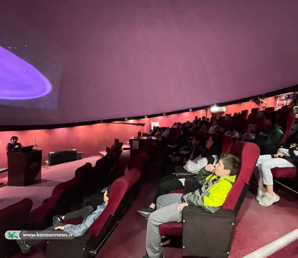 قاب آسمان با دستان من