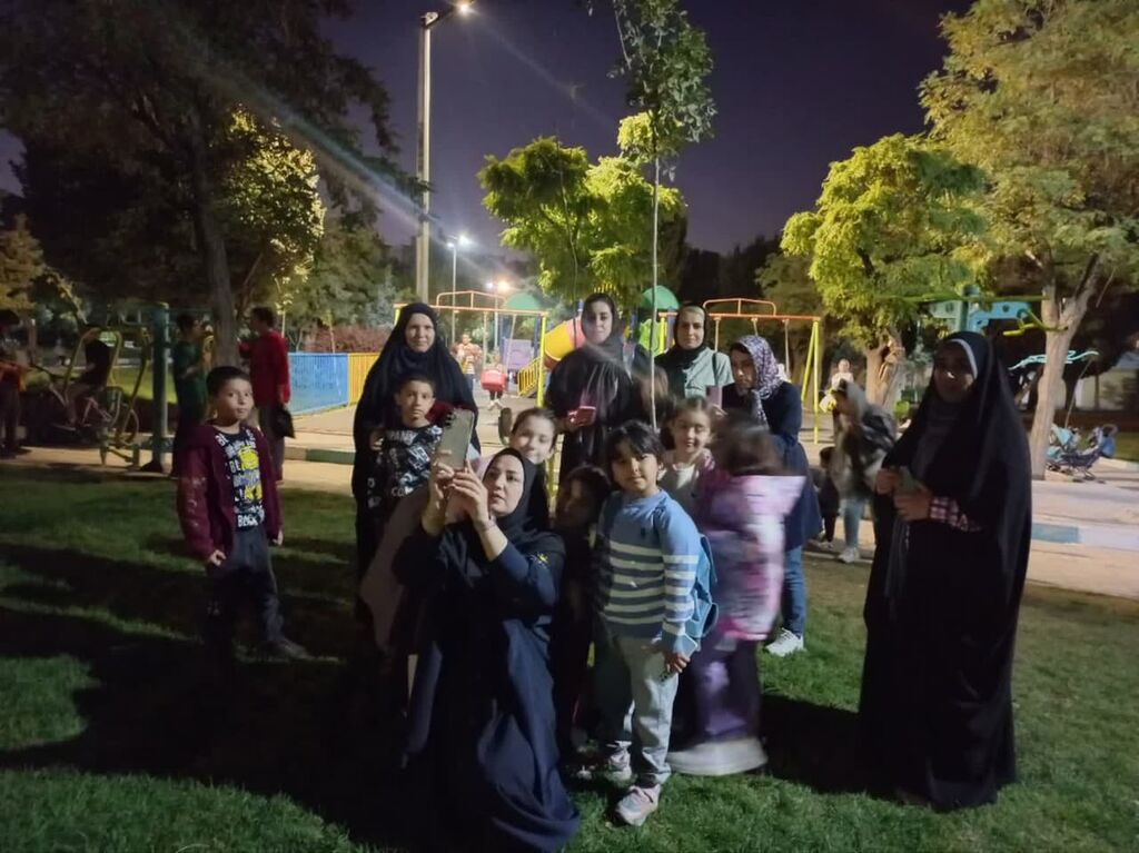 رصد ماه و خورشید در هفته ملی فضا توسط کانون همدان