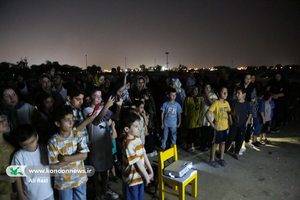 کاوش کودکان عالیشهری در آسمان شب