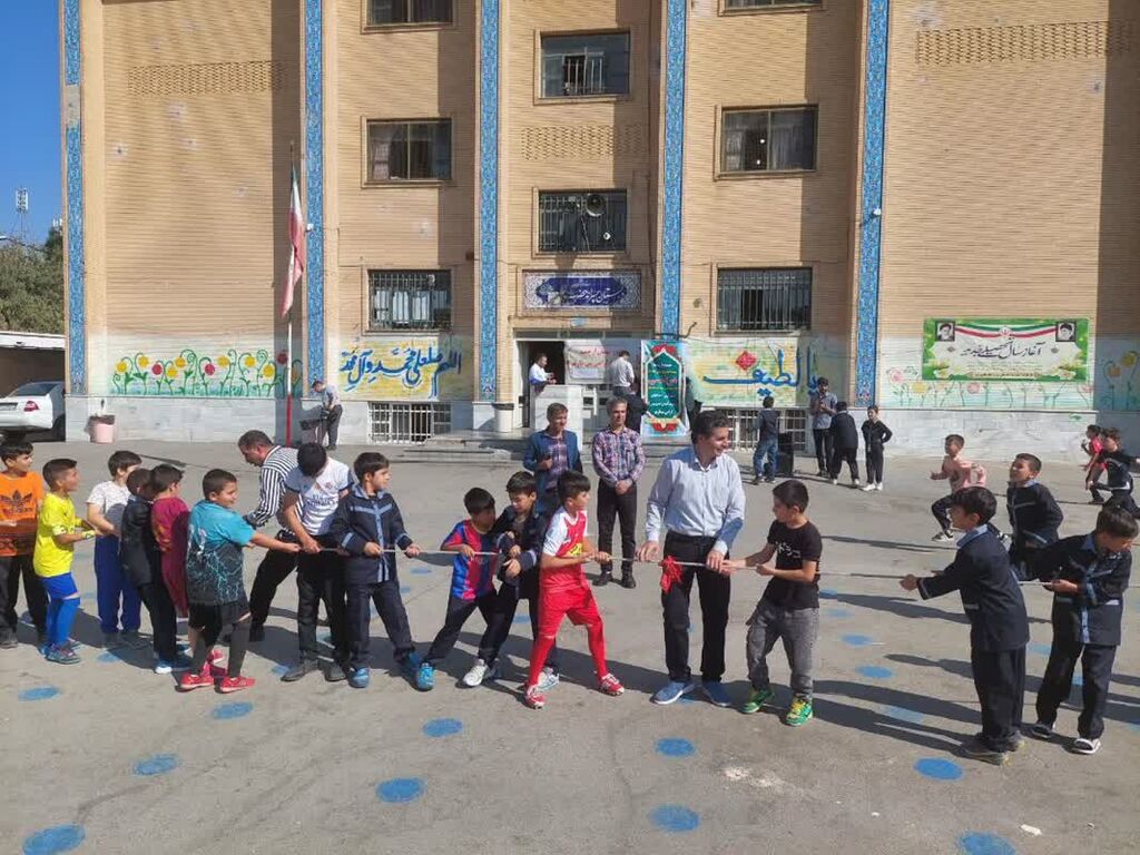 کتابخانه سیار کانون البرز در قالب «پیک امید» به روستاها رفت 