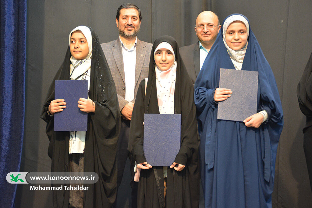 جشن بزرگ «برای کودک برای آینده» در قم برگزار شد