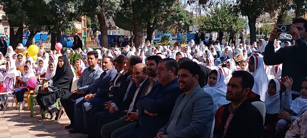جشن بزرگ هفته ملی کودک در سنقر