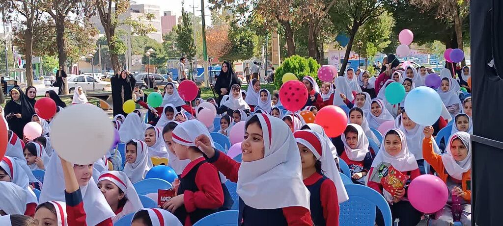 جشن بزرگ هفته ملی کودک در سنقر