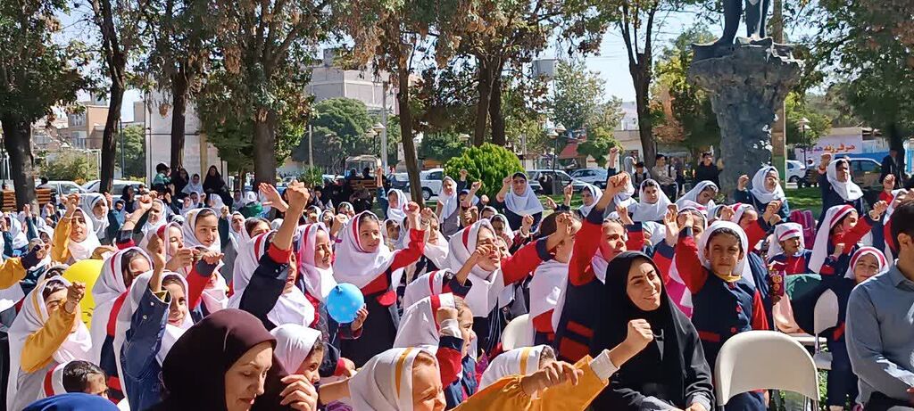 جشن بزرگ هفته ملی کودک در سنقر