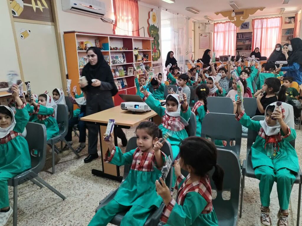 اقدام مرکز فرهنگی هنری دهلران کانون استان ایلام به ایجاد سینما کانون در هفته ملی کودک