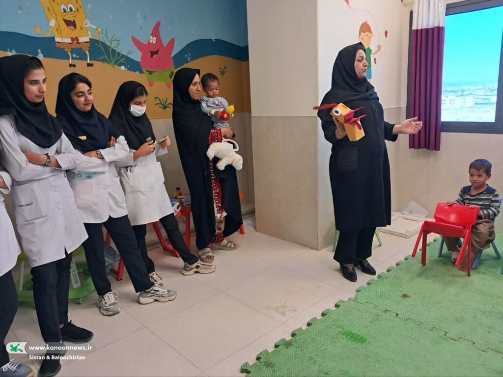 عیادت اعضای کانون پرورش فکری سیستان و بلوچستان در هفتهی ملی کودک از دوستان بیمار خود