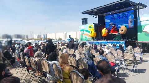 تماشاخانه سیار با نمایش «شهر میوهها» در استان زنجان
