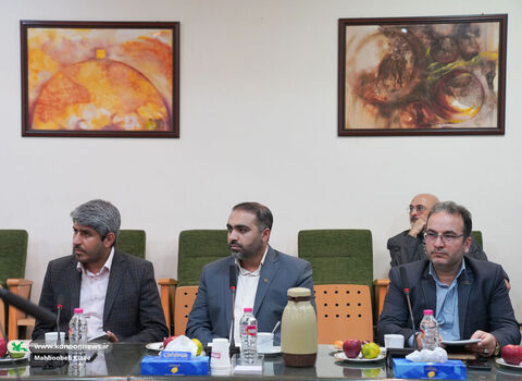 نشست هماندیشی اکران فیلم سینمایی «باغ کیانوش»