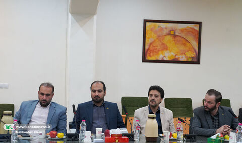 نشست هماندیشی اکران فیلم سینمایی «باغ کیانوش»