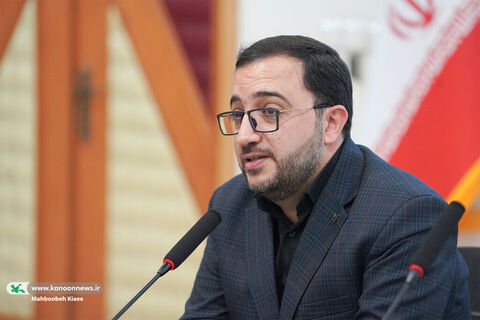 نشست هماندیشی اکران فیلم سینمایی «باغ کیانوش»