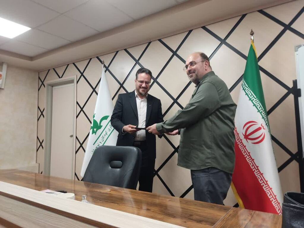 نشست کارگروه کانونیاران نشست تدوین شیوهنامه کانونیاران و مراحل اجرای آن در کانون کشور