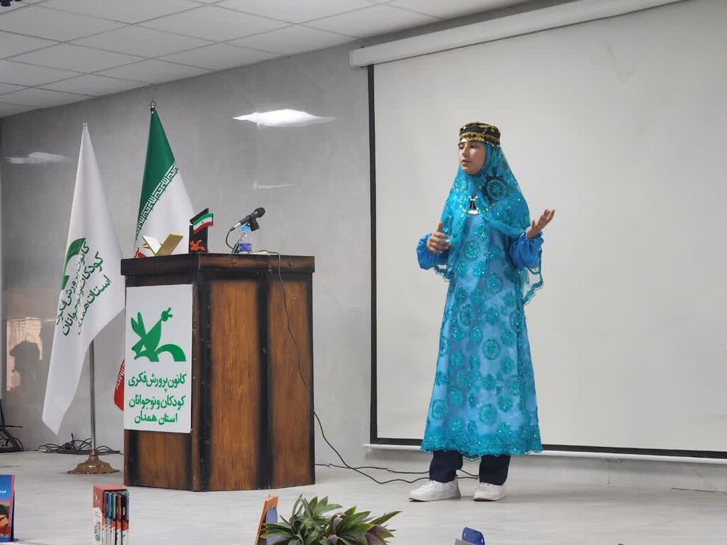 سالن نمایش کودک و نوجوان کانون نهاوند افتتاح شد