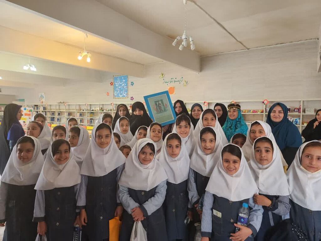 سالن نمایش کودک و نوجوان کانون نهاوند افتتاح شد