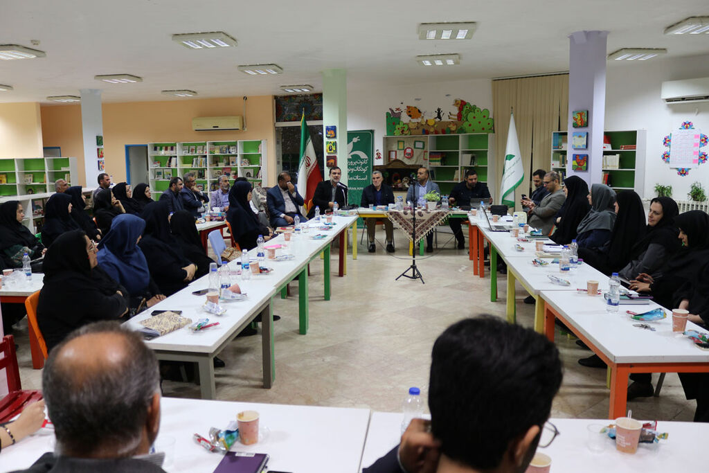 از ظرفیتهای کانون برای تحول آفرینی فرهنگی و اقتصادی استفاده شود