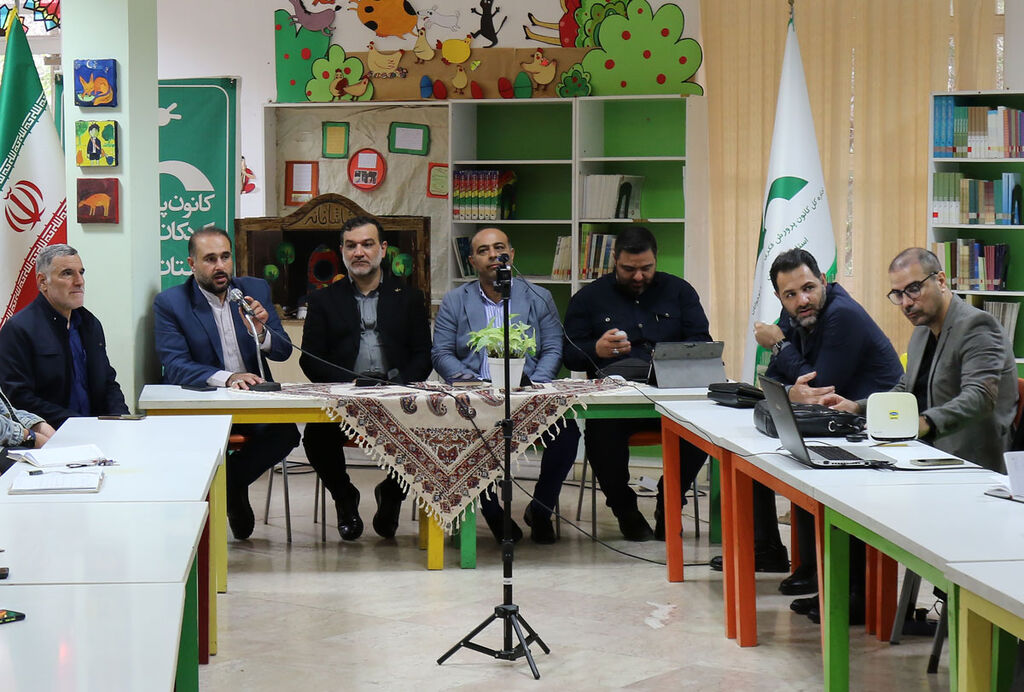 از ظرفیتهای کانون برای تحول آفرینی فرهنگی و اقتصادی استفاده شود