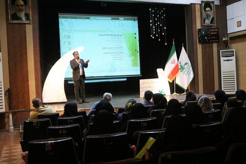 چند نما از برگزاری نخستین همایش استانی قصهگویی به همت کانون استان قزوین