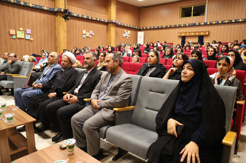 رونمایی از دیوارنگاری «سرزمین من؛ اردبیل»