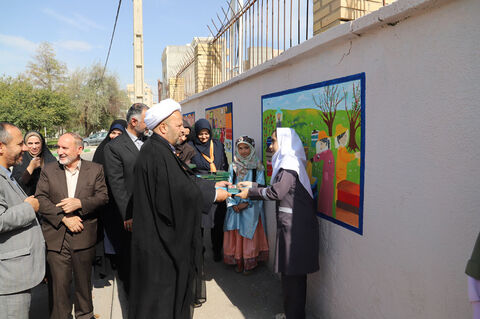 رونمایی از دیوارنگاری «سرزمین من؛ اردبیل»