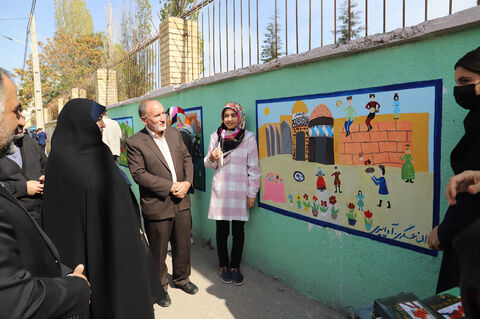 رونمایی از دیوارنگاری «سرزمین من؛ اردبیل»